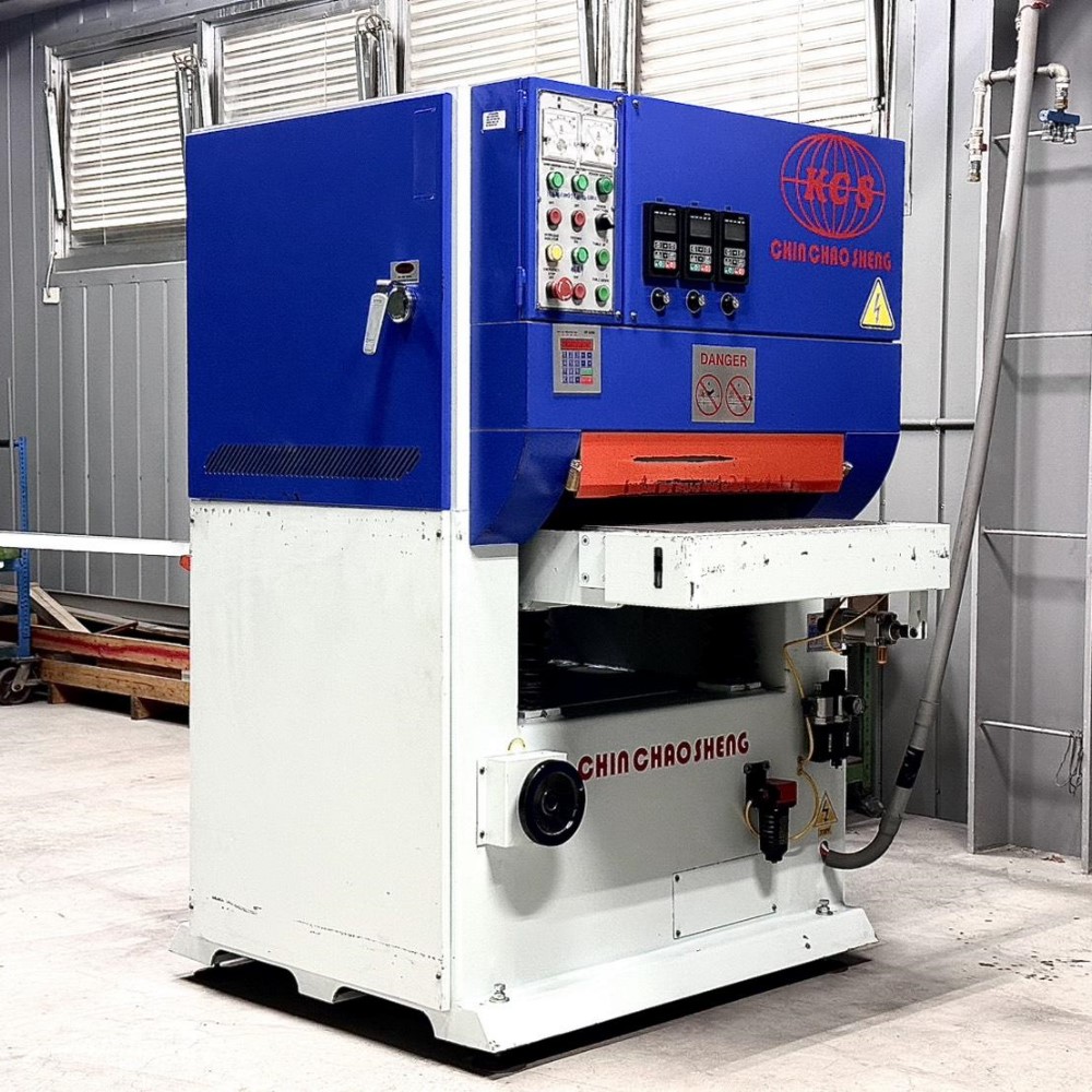 Wide belt metal sander delivers consistent surface finishing on flat metal components. Ideal for deburring, surface calibration, and fine sanding, it ensures uniform results across large workpieces with minimal setup time. A reliable choice for high-throughput metalworking operations.